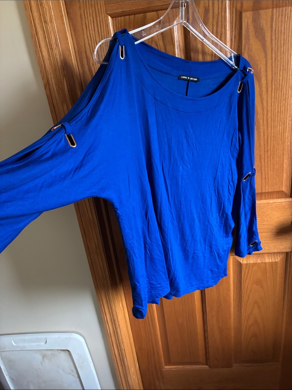 Cable & Gauge Bold Blue Cold-Shoulder Grommet Tunic